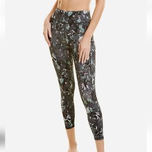 Sweaty Betty Zero Gravity 7/8 Leggings